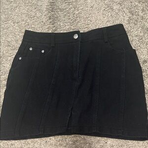 Forever 21 Black Textured Mini Skirt